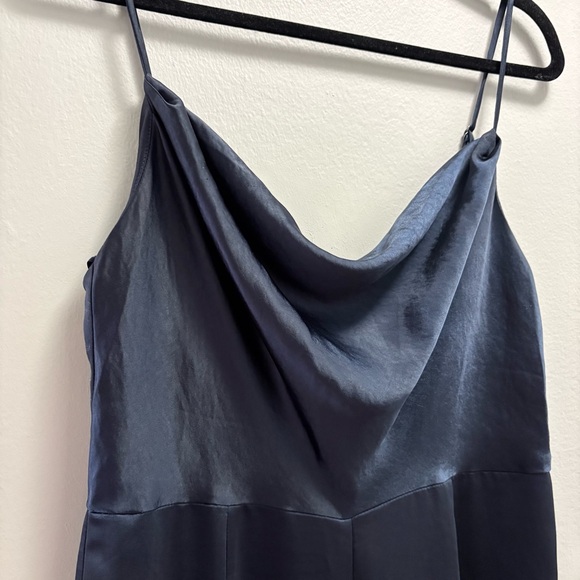 12 Rue Colette Midnight Navy Satin Jumpsuit Size L - Picture 3 of 14